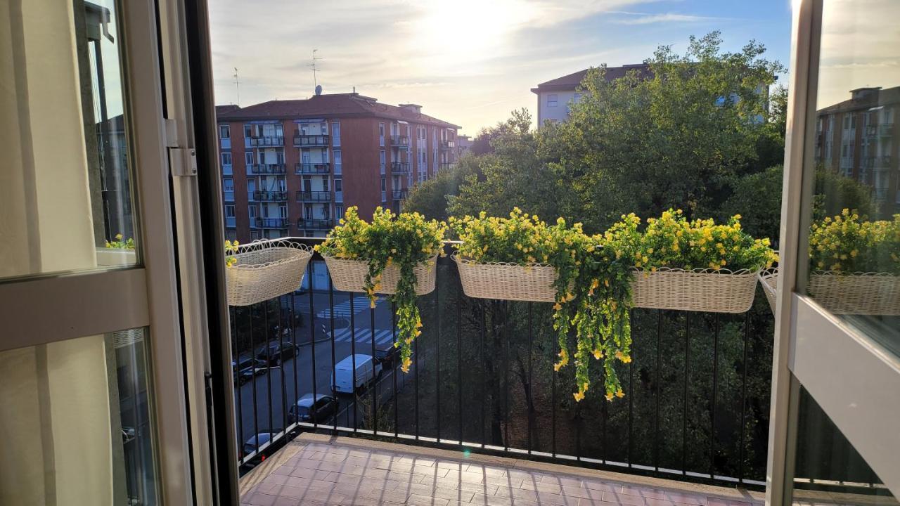 Milano City Apartments - Stylish House Free Wifi-Parking-Airport Εξωτερικό φωτογραφία